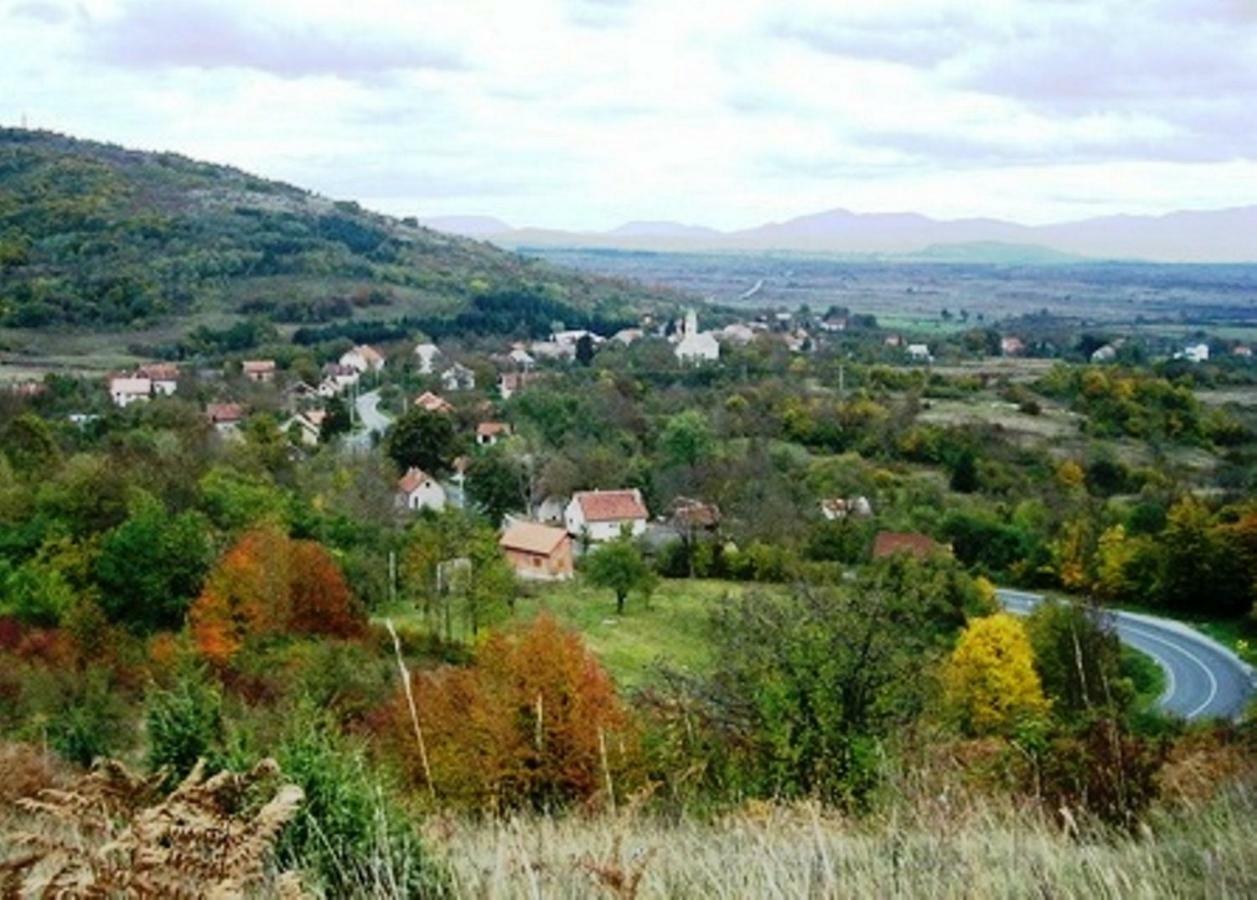 Plitvice Valley Apartments Licko Petrovo Selo Exterior photo